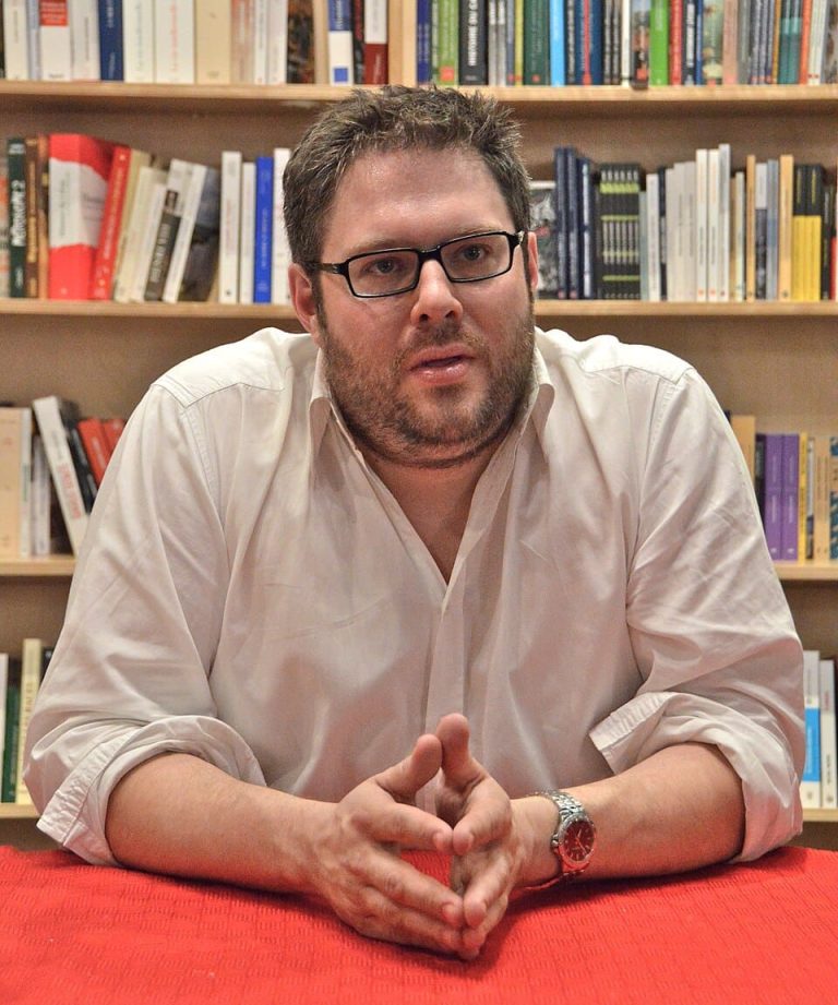 Quelle est la taille de Mathieu Bock-Côté : révélations sur l’homme de lettres québécois