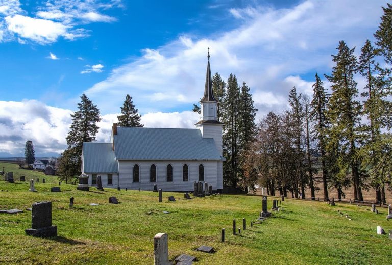 Gérer des obsèques à Bagnols-sur-Cèze : guide pratique et conseils essentiels