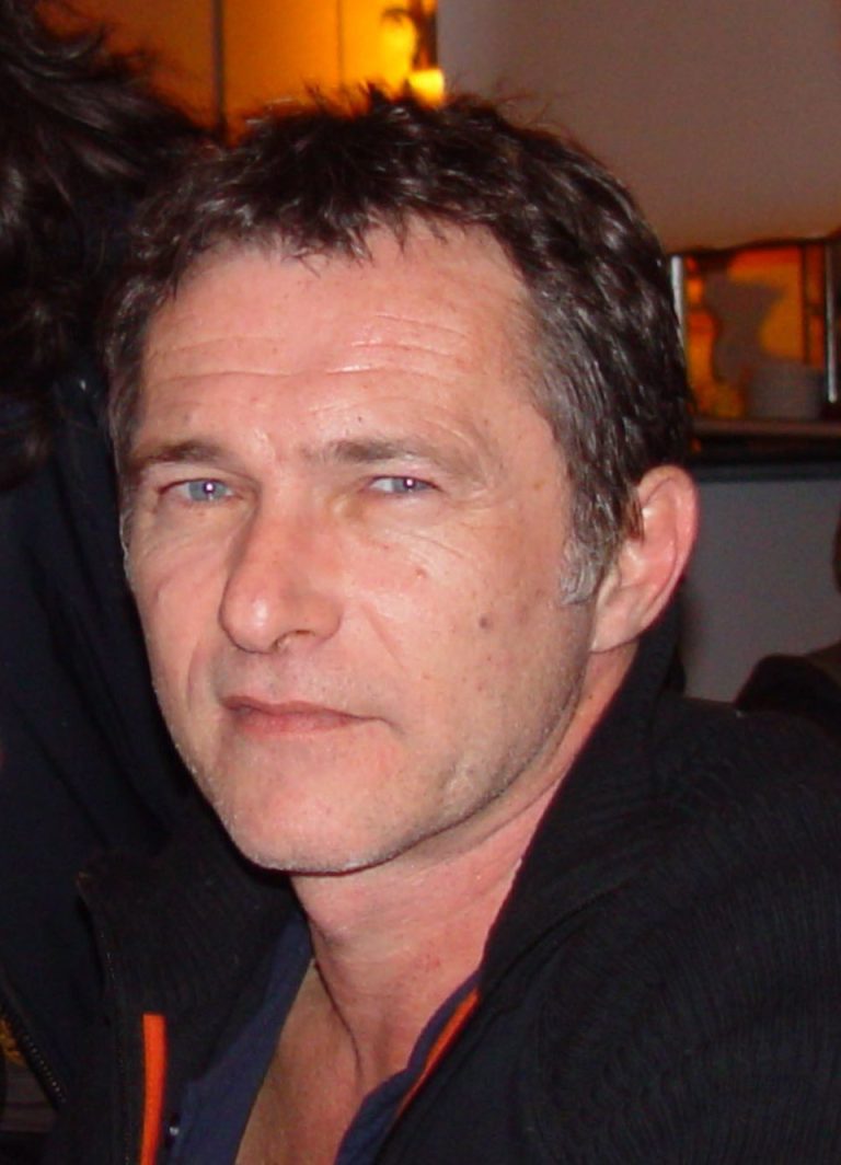 Bruno Wolkowitch : quelle est sa taille et ses caractéristiques physiques ?